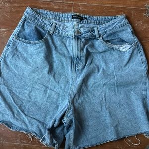 PrettyLittleThing Shorts